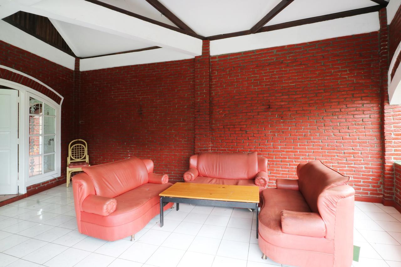 Villa Madani Paragajen Exterior photo